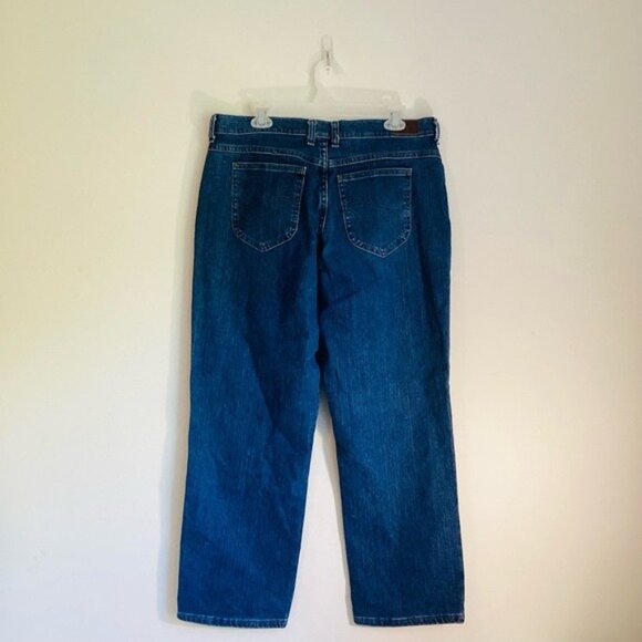 Lee Women's Relaxed Fit Straight Leg Medium Wash Blue Denim Jeans Size 14 Short - Picture 2 of 10